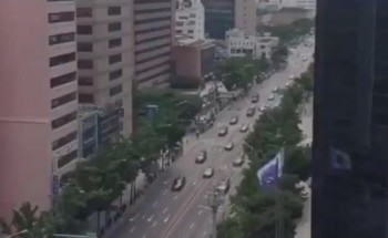 فيديو.. لحظة مرور موكب ولي العهد في العاصمة الكورية سيئول