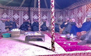 الحربي يستضيف زملاء العمل في نزهة برية بمرابع الربيع في أم رقيبة