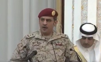 بالفيديو.. “الحارثي” في قصيدة حماسية أمام خادم الحرمين: يا بلادي فوق هام العز هام.. واصلي والشعب معك مواصلين