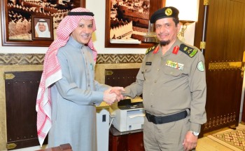معالي المشرف العام على مكتب أمير الرياض يستقبل مدير مكافحة المخدرات بالمنطقة