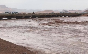 المدينة.. نقل العائلات المتضررة من أمطار «العلا» لشقق مفروشة