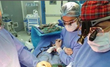 فريق طبي سعودي ينقذ حياة مريض يمني