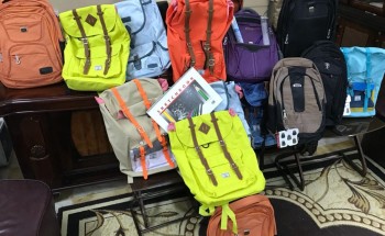 بر بيش تطلق مشروع الحقيبة المدرسية ل (٨٠٠) طالب وطالبة