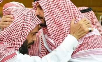 “إعلاميون مبادرون” يقدمون واجب العزاء في “معتز الحارثي”