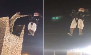 شاهد.. مُسن يحبس أنفاس زوار “الجنادرية” بالمشي على الحبل ضمن عروض جناح “أمن الدولة”