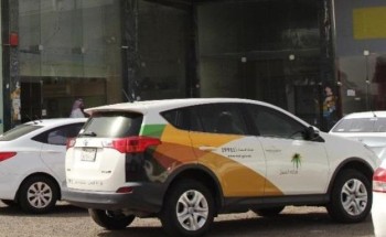 “العمل” توقف خدمات منشأة وظفّت عاملة آسيوية في محل للتموين الغذائي