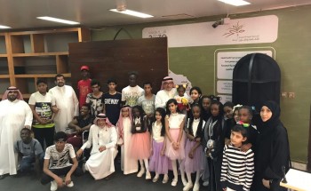 فنون جدة تستضيف أيتام مدينة حائل في المسرح الضوئي