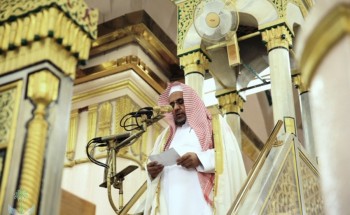 إمام المسجد النبوي يدعو لإعمار شعبان بالقربات