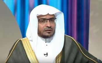 “المغامسي” يوضح حكم تناول اللحوم في الدول غير الإسلامية (فيديو)