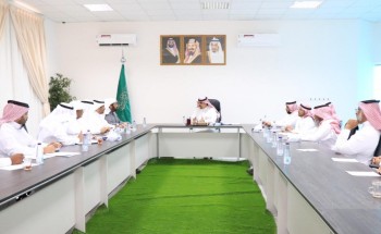 “استشاري خليص” يلتقي رئيس البلدية لمناقشة الرؤية المستقبلية للمحافظة