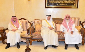سمو أمير منطقة الرياض يزور العلماء وأصحاب الفضيلة