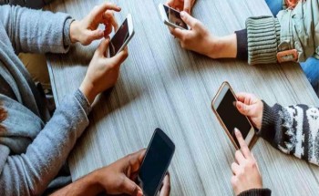 فوائد عديدة للبعد عن الأجهزة التكنولوجية لمدة ساعة يوميا.. تعرف عليها