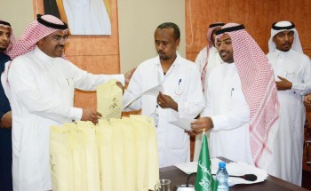 مدير صحة جازان يكرم مركزي الرعاية الأولية بالدرعية والمعبوج لتفعيلهم نظام المعلومات الصحية “HIS”