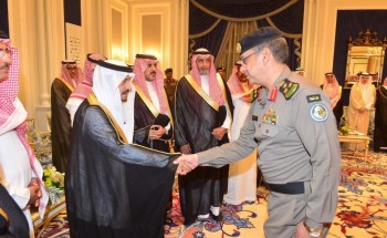 سمو أمير الرياض يستقبل عددًا من أصحاب الفضيلة والمسؤولين بالمنطقة