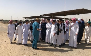 رحلة في عالم الحيوان في مركز التدريب البيطري والإنتاج الحيواني لطلاب متوسطة الأندلس بالهفوف