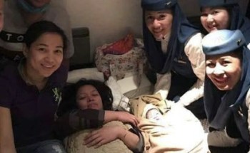 “ولادة” نادرة فوق السحاب على متن الخطوط الجوية السعودية .. وأول تعليق من الأم !