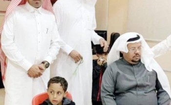 معلم بالمدينة المنورة يجهز قاعة دراسية بأسلوب متطور بـ25 ألف ريال