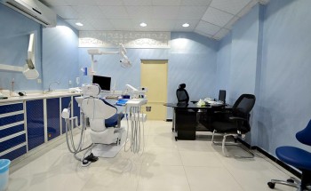 سبب رفض الحالات الحرجة وكشفيات بلغت 4 آلاف ريال.. نقاش حاد بين مدير مجمع طبي وكاتب صحفي