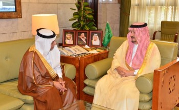 أمير الرياض يستقبل مدير جامعة الإمام محمد بن سعود الإسلامية