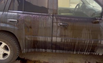 إتلاف سيارة مُعلم بجازان في آخر يوم اختبارات.. والشرطة تحقق (صور)