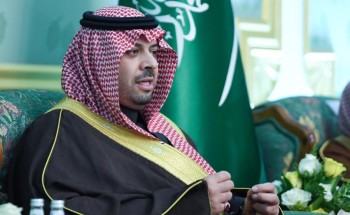 أمير منطقة الحدود الشمالية يستقبل المواطنين في جلسته المسائية