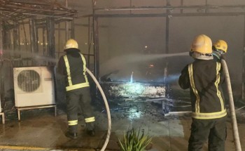 مدني عنيزة يخمد حريق 3 بيوت شعر بـ ” استراحة المطل “