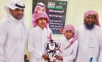 طلاب “مرغان حائل”يتدربون على تركيب وبرمجة الروبوت EV3