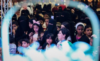 حضور لافت لفاعلية ( الحقاق ) في مهرجان ليالي رمضان بعنيزة