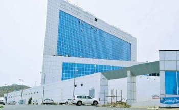 جراحة دقيقة لإنقاذ مريض من شلل رباعي