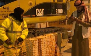 عامل بشركة مقاولات بالحدود الشمالية ينام في العراء.. و”العمل” تتدخل (صورة)