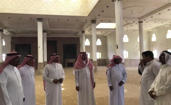 محافظ ضمد (البراق) يقوم بجولة لعدد من مشاريع محافظة ضمد