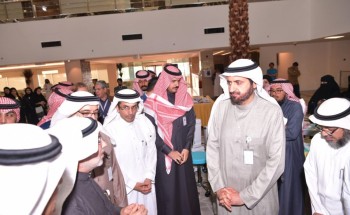 وزير الصحة دشن عيادات طب الأسنان المحمولة لتعزيز صحة أطفال المدارس