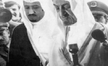 صورة نادرة لثلاثة ملوك للسعودية أثناء جولة بالسيارة في شارع بالرياض