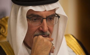 بدر بن عبدالمحسن يرثي عمه الأمير طلال بأبيات شعر مؤثرة