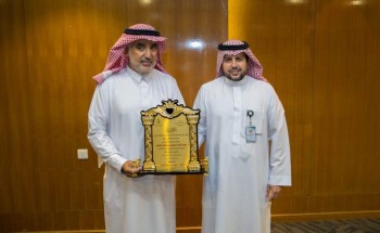 مديرعام صحة الرياض يكرم العياضي