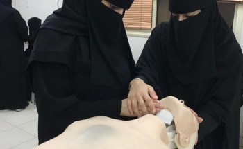 الهلال الأحمر بالشرقية يقيم دورة المسعف الكفيف لكفيفات المنطقة