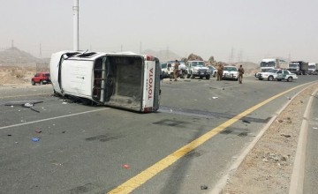 7 نصائح للحماية من حوادث انقلاب السيارات بسبب انفجار الإطارات