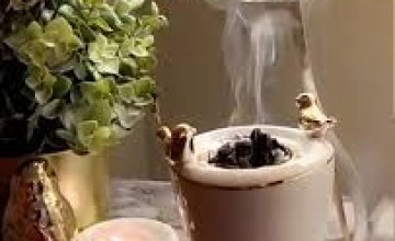 كيف نُحافظ على ثبات رائحة العود والبخور مدة أطول على البشرة والاقمشة؟