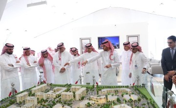 البدير يلتقي أمين جدة ويتفقد عدداً من المشاريع السكنية قبل تسليمها