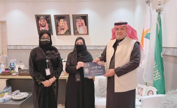 مدير فرع وزارة الموارد البشرية بمنطقة المدينة المنورة يستلم تقرير انجازات فريق فرسان الصفة التطوعي