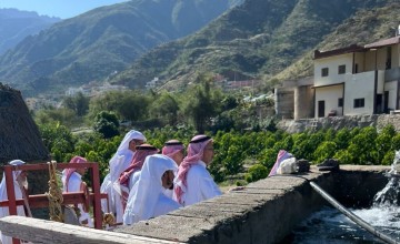 اختتام برنامج التدريب لموظفي وزارة البيئة والمزارعين للتنمية الريفية بمحافظة رجال المع