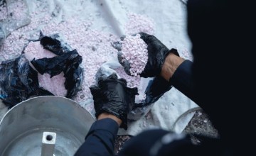 الزكاة والضريبة والجمارك” تُحبط 3 محاولات لتهريب أكثر من 650 ألف حبة كبتاجون وحبوب خاضعة للرقابة الطبية