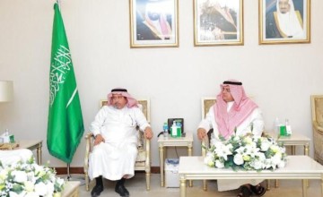 محافظ حفر الباطن يستقبل معالي نائب وزير النقل المهندس بدر بن عبدالله الدلامي أثناء زيارته للمحافظة