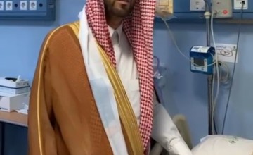 محافظ النبهانية يزور المنومين في مستشفى النبهانية العام..  والجمعية الخيرية تدعم المريض «جبريل المظيبري»