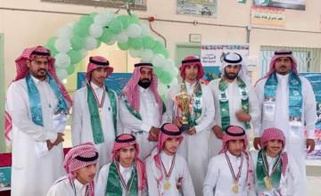 تزينت بالأخضر .. مدرسة ثانوية الجرذاوية تحتفل باليوم الوطني الـ 93