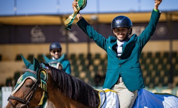 الهاتريك الأول في “قفز السعودية” باسم “قحل”