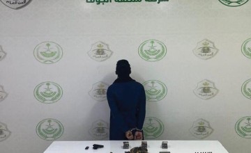 شرطة الجوف تقبض على شخص بمحافظة القريات لترويجه مادتي الحشيش والإمفيتامين المخدرتين