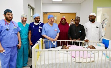 إنفاذًا لتوجيهات القيادة الرشيدة.. بدء عملية فصل التوأم السيامي النيجيري “حسنة وحسينة”