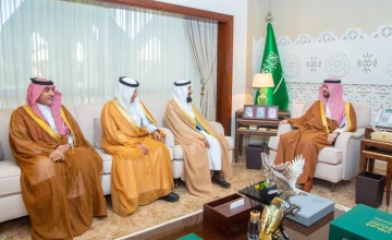 نائب أمير الشرقية يطلع على انجازات جمعية الذوق العام