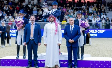 توجه عبد الله بن فهد باللقب وسط حضور جماهيري غفير باتريك كيتل .. بطل كأس العالم للترويض